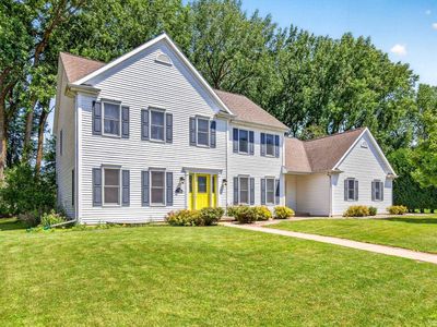 2415 Maple Grove Dr, Neenah, WI, 54956