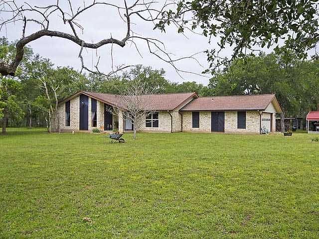 1st image of 194 Shady Oaks Loop