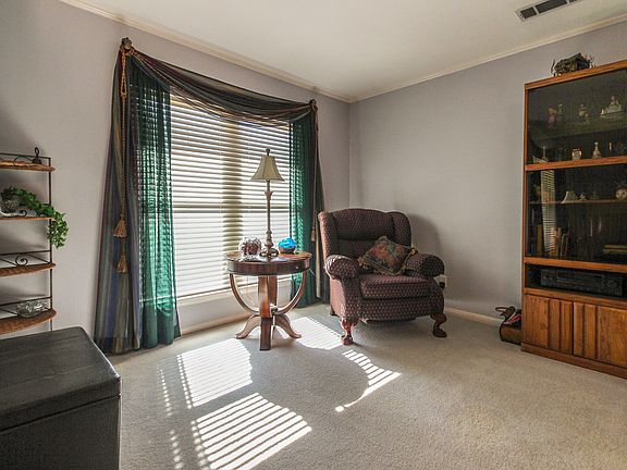 5th image of 1721 Alta Vista St