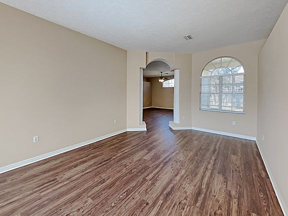 2nd image of 12119 Roseland Dr