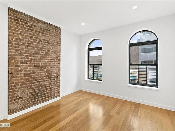 2nd image of 420 E 138th St #4AA