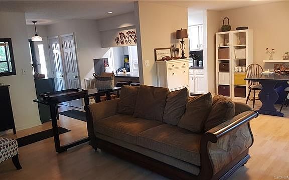 4th image of 116 Cedar Holw #32-A