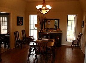 5th image of 208 Ember Glow Cir