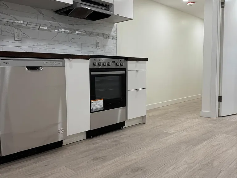 1222 Shaw St #BASEMENT — Photo 9