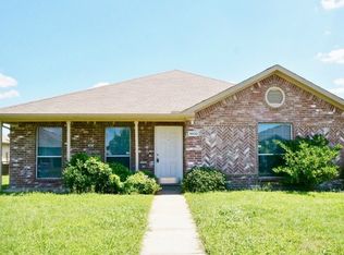 9832 Michelle Dr, Dallas, TX 75217