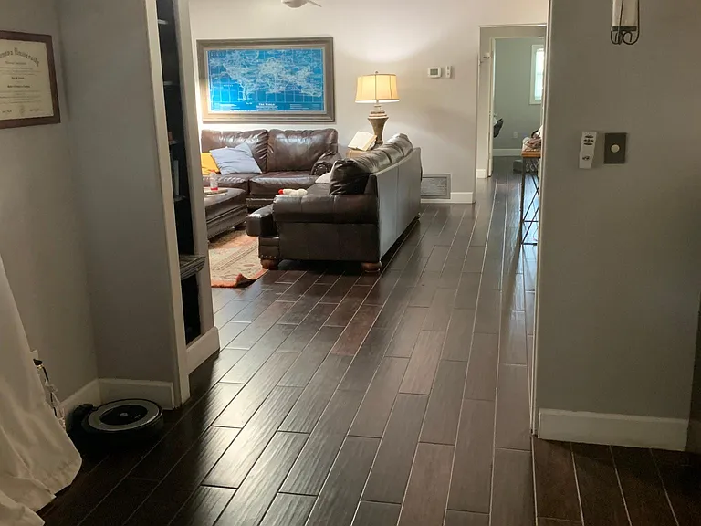 1608 Oranole Rd — Photo 32