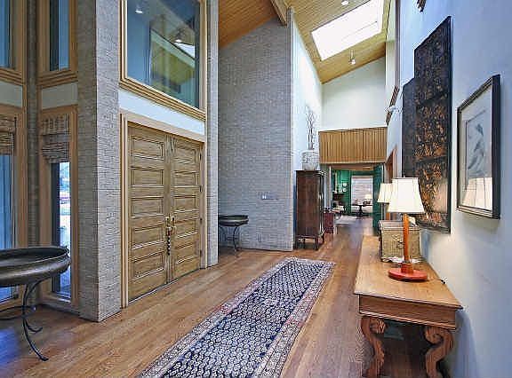 5th image of 5042 Lakehill Ct