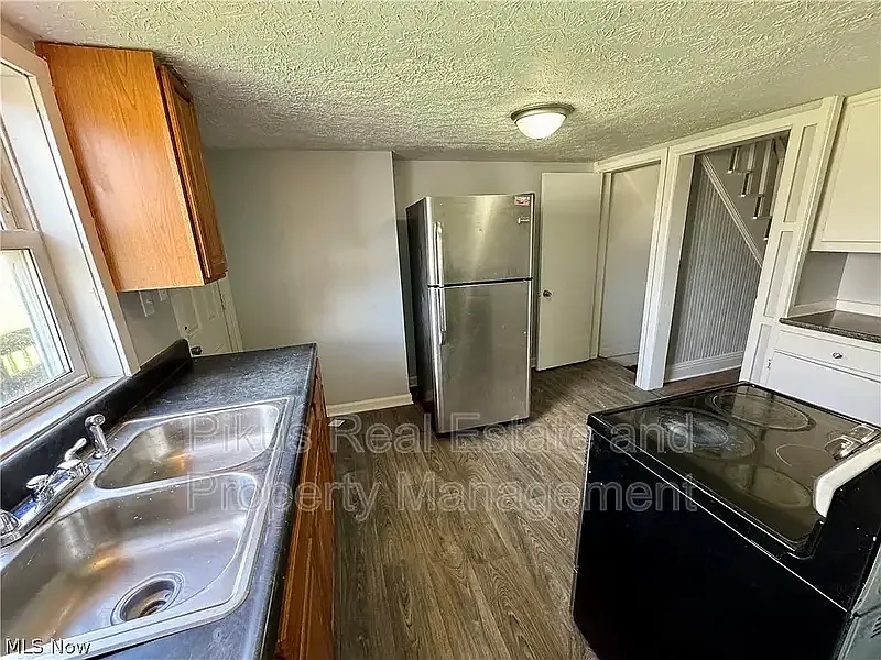 2 bed, 1.0 bath, 850 sqft, $950 — Photo 4
