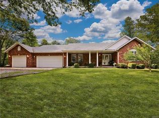 2600 Chelsey Dr, Troy, IL 62294