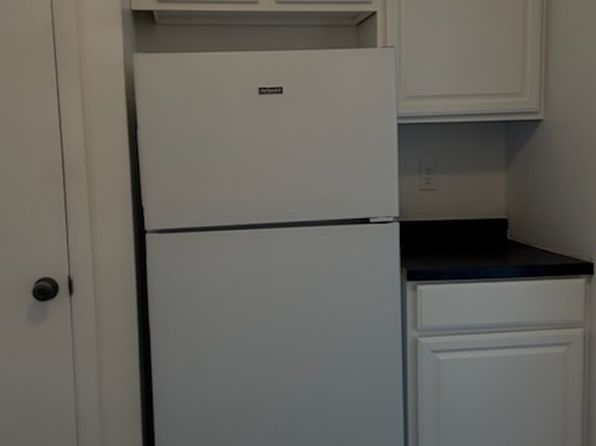 505 S Poplar St APT 2