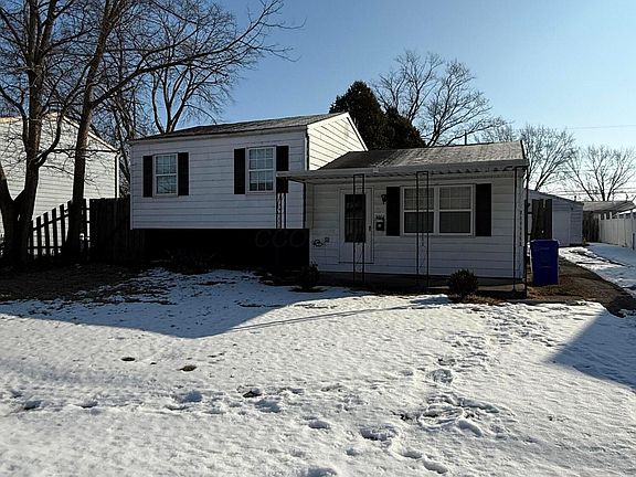 3rd image of 3302 Everson Rd E