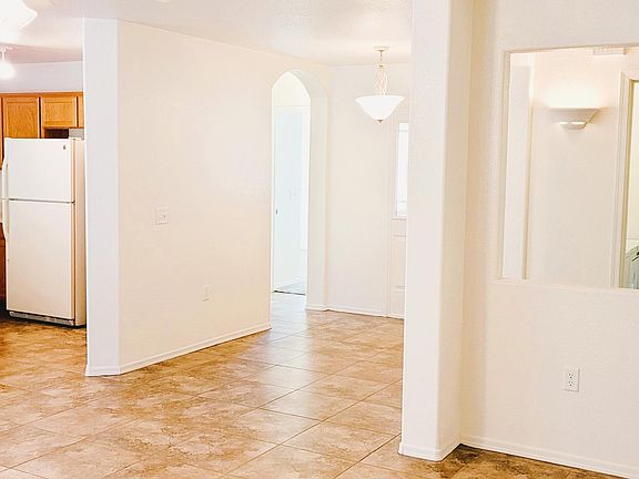 4th image of 2803 Glengarry Way