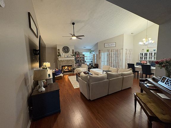 2nd image of 3044 Village Park North Dr
