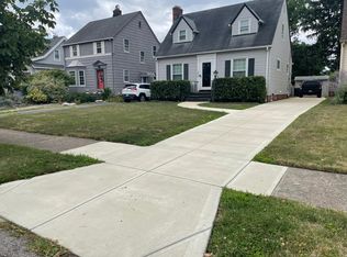 16609 Laverne Ave, Cleveland, OH 44135