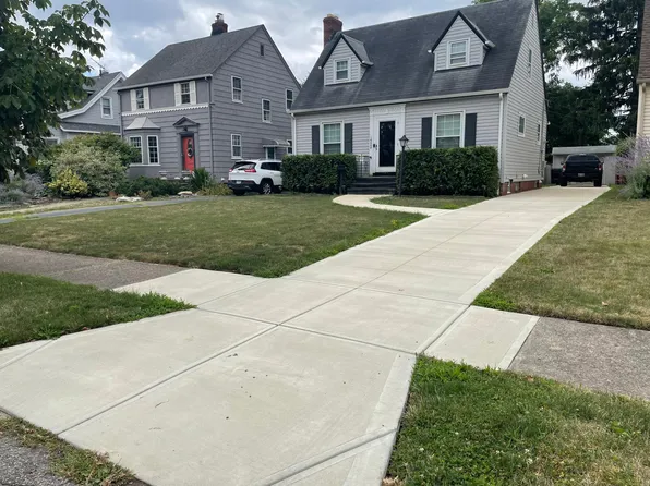 16609 Laverne Ave, Cleveland, OH 44135