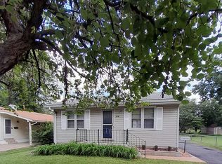3670 Long Dr, Saint Ann, MO