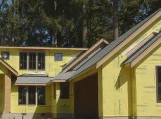 4233 Upper Dr, Lake Oswego, OR 97035