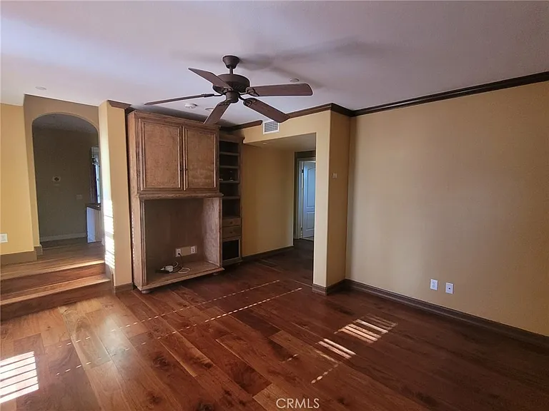 55 Valley Ter — Photo 25