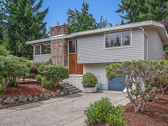 2nd image of 16246 NE 1st St