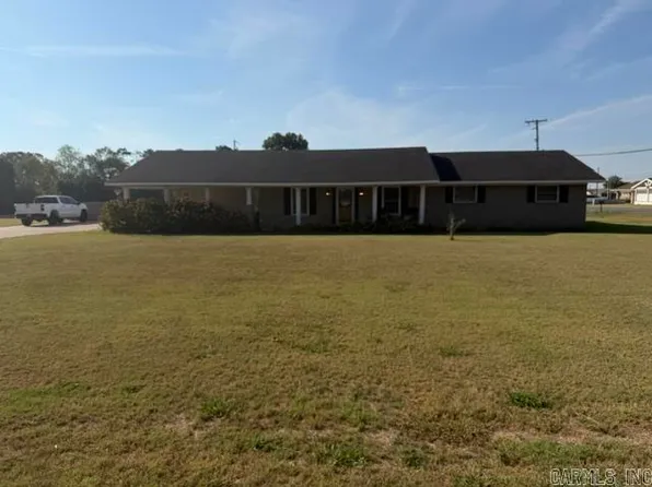 309 W 13th St, Dewitt, AR 72042