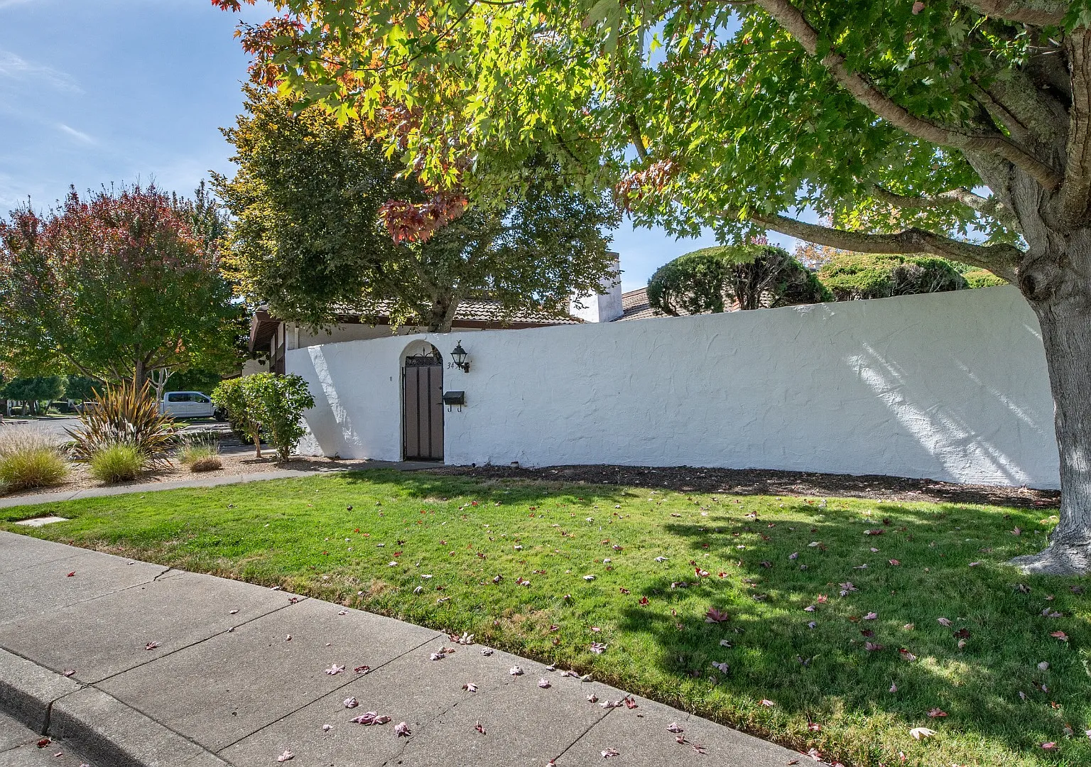 345 Las Casitas Ct - 345 Las Casitas Ct, Sonoma, CA 95476 — Photo 3