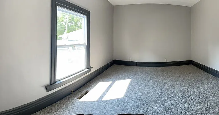 407 E Center St #LOWER — Photo 20