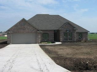 36 Mountain Ridge Ln, Lawton, OK 73507