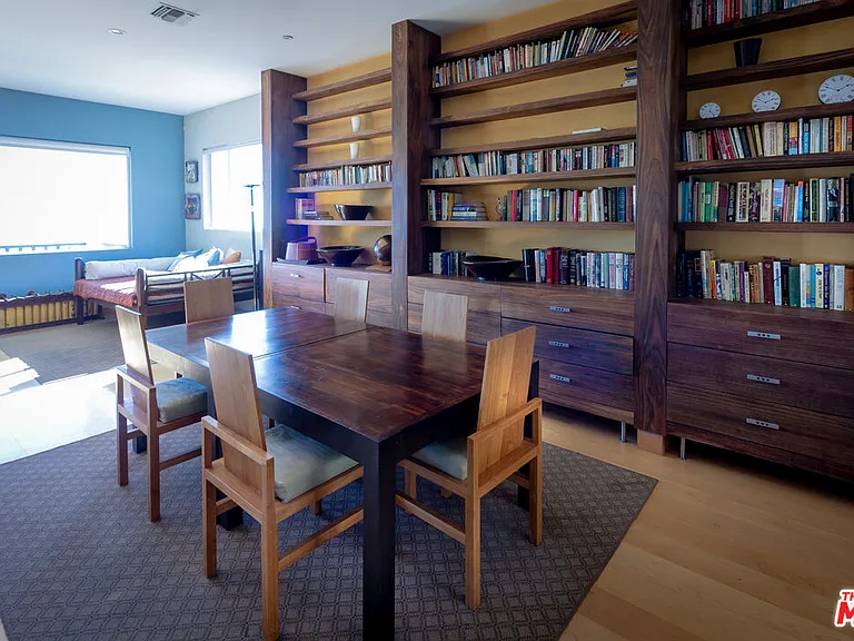 9203 Robin Dr — Photo 14