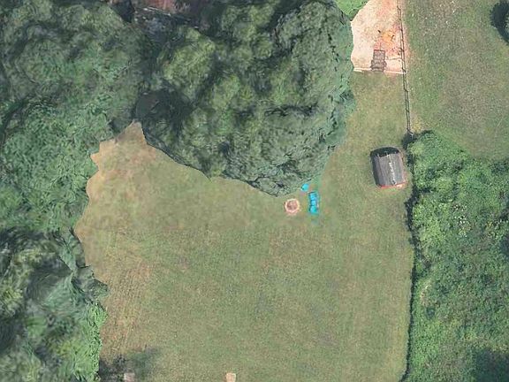 5th image of 21886 Clemmons Ct