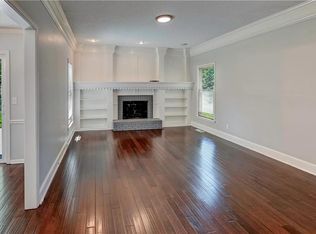 1205 SW 20th St, Blue Springs, MO 64015