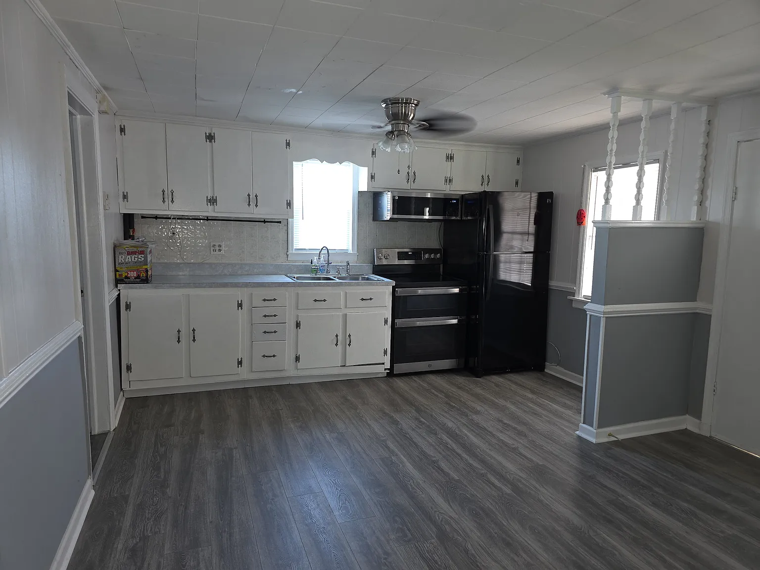 3 bed, 1.5 bath, 1920 sqft, $1,600 — Photo 3