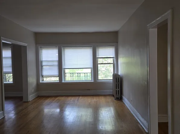 918 Reba Pl APT 3S, Evanston, IL 60202