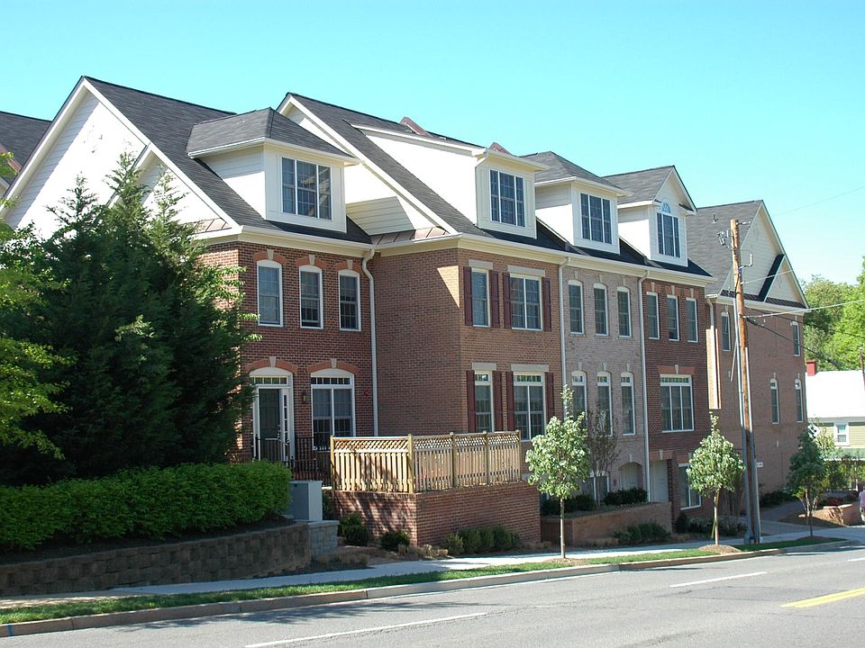 1st image of 4626 Wilson Blvd