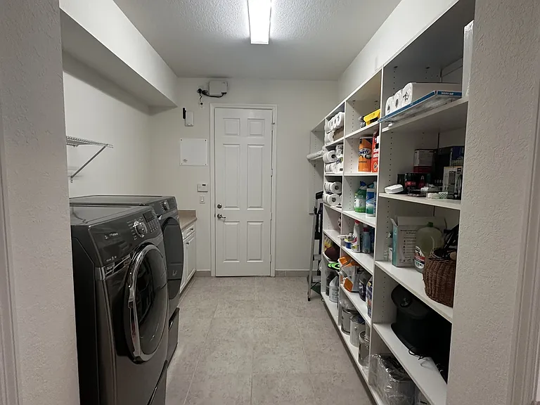 3260 Atlantic Cir — Photo 5