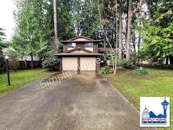 3rd image of 2805 Maple Hills Dr SE