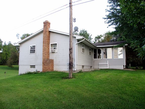 2nd image of 8353 Grand River Trl