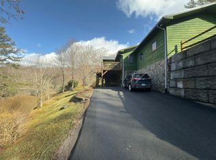 169 Brookview Ln, Banner Elk, NC 28604