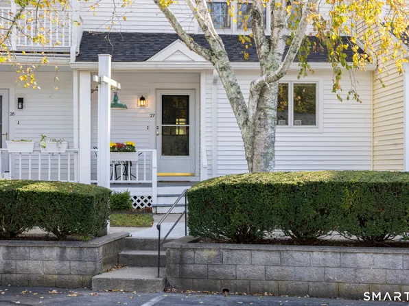 27 Cove Side Lane #27, Stonington, CT 06378