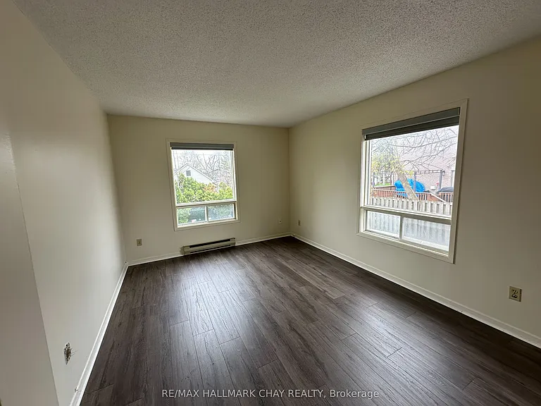 80 Grove St E #102 — Photo 10
