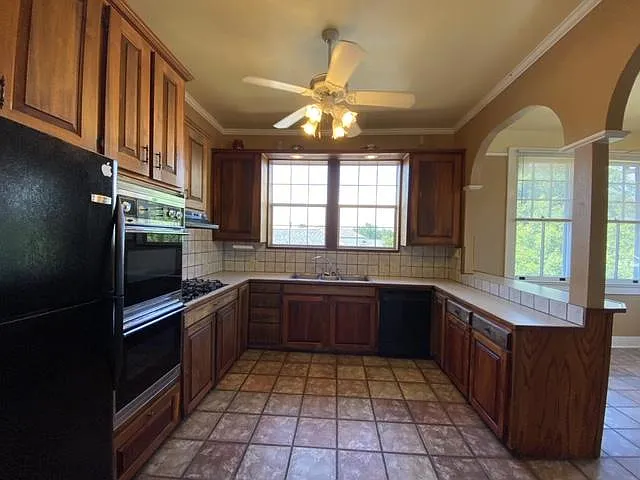 4635 Lafaye St — Photo 4