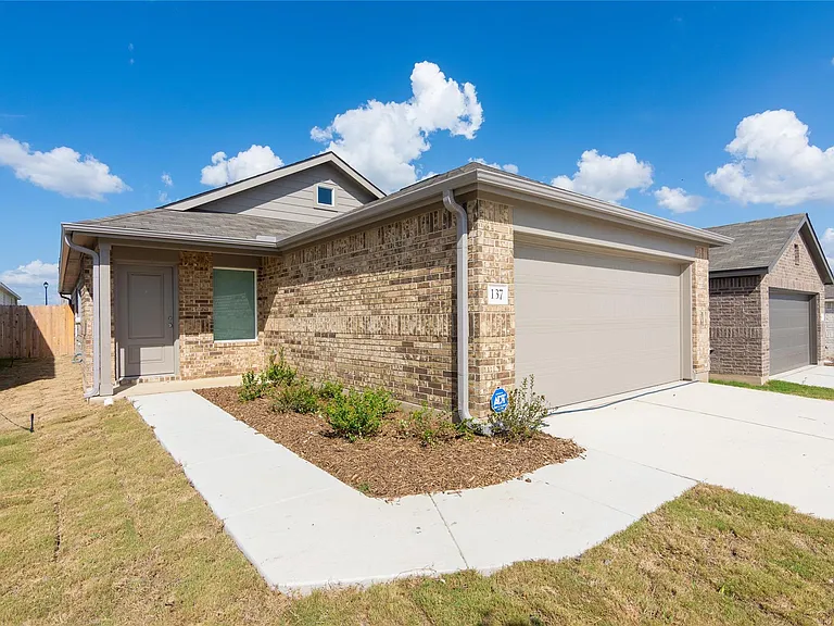 137 Starpacker Ln — Photo 2