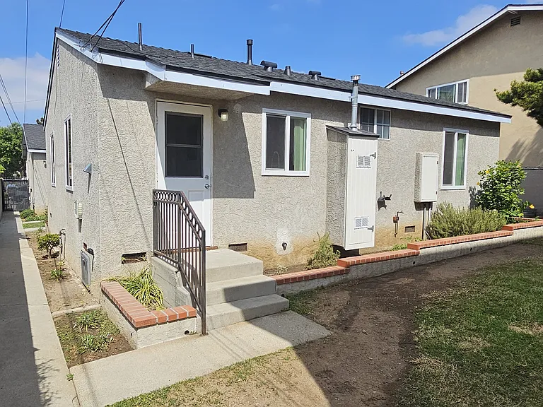 7758 S Newlin Ave — Photo 9