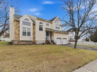 4 Crowel Rd, Hillsborough, NJ 08844