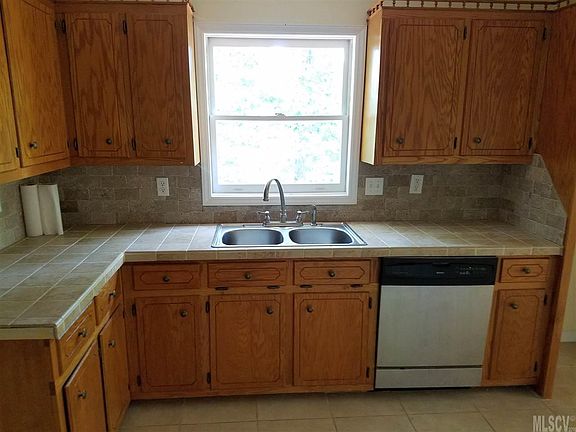 4th image of 1315 Delwood Dr SW