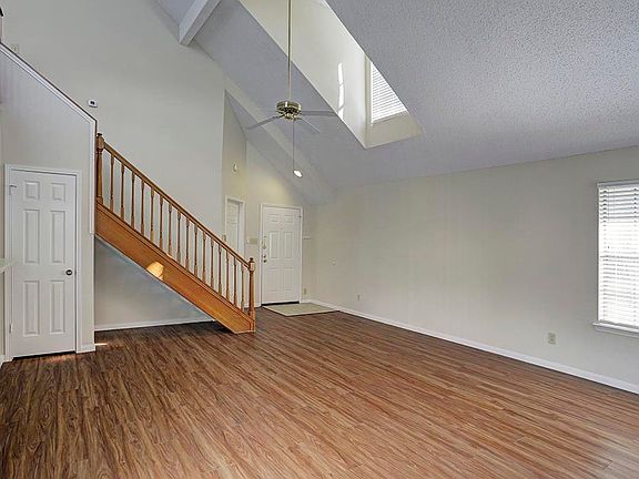 5th image of 2300 Old Spanish Trl APT 2100