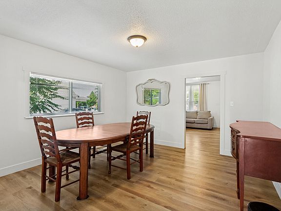 5th image of 2358 Quincy Ave
