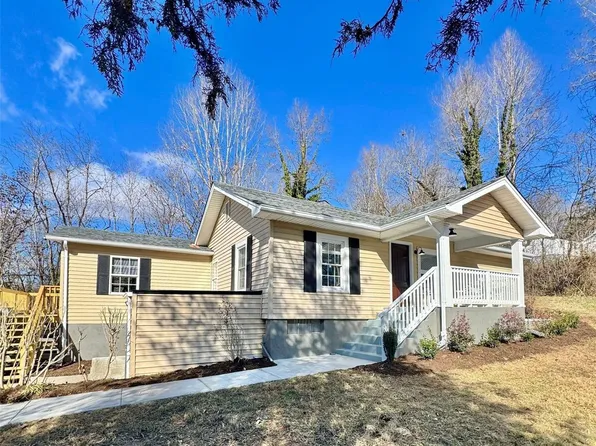 1240 Piedmont Dr NW, Lenoir, NC 28645