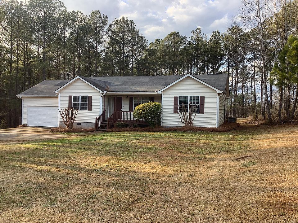 2nd image of 258 Rocky Point Rd
