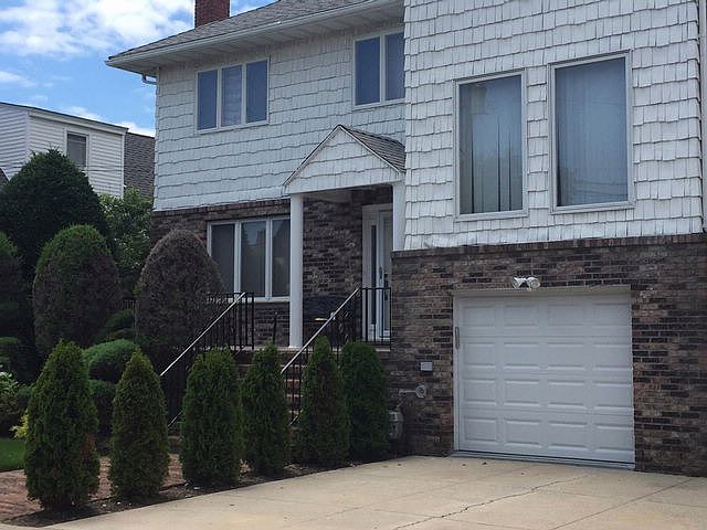 1st image of 423 Beach 133 St