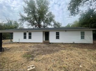 2825 Jennie Rd, Altus, AR 72821